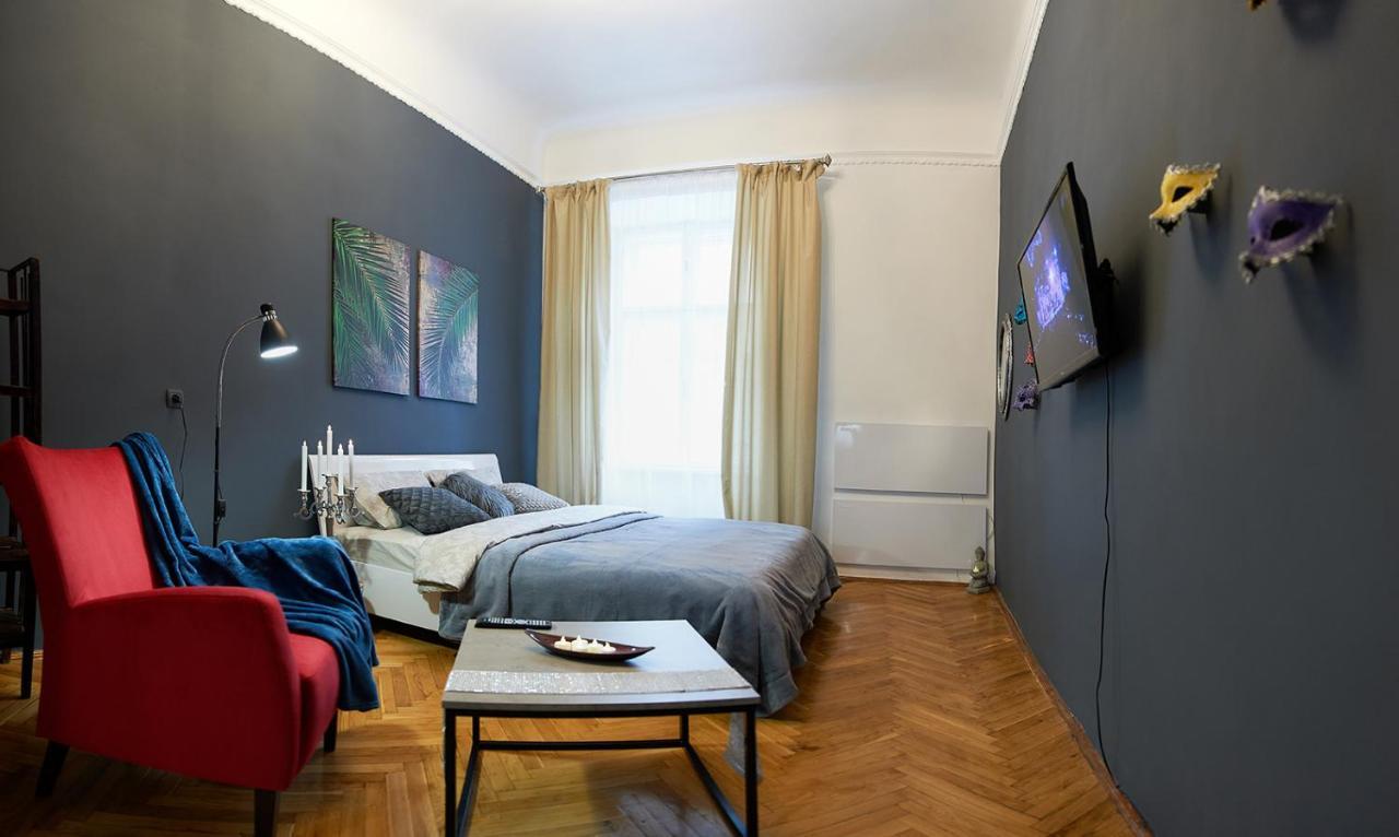 Stylish Apartments In The Center Lviv Dış mekan fotoğraf